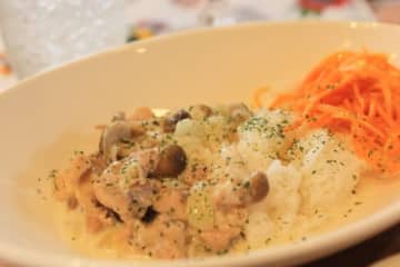 ロシア料理「マトリョーシカ」中傷に負けないで！ウクライナを支援＠千葉駅