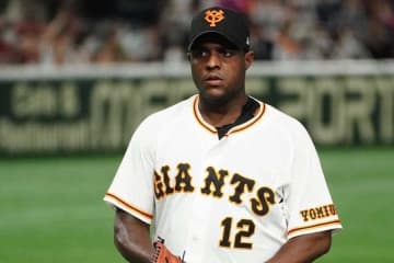 巨人がメルセデスと鍵谷を登録しデラロサを抹消、ロッテは廣畑を抹消　4日の公示