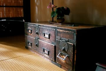 家じまいで後悔しないためのポイント8 大型家具は自治体の無料処分制度を活用！