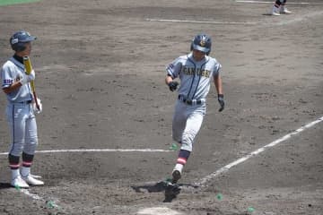 【高校野球】千葉学芸、大会新の初回32得点！　ランニングHR4本など驚異の猛攻、打者4巡19安打