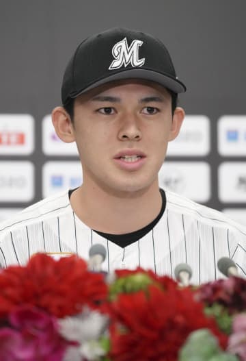 佐々木朗ら、選手間投票でトップ　球宴、新たに5選手を選出