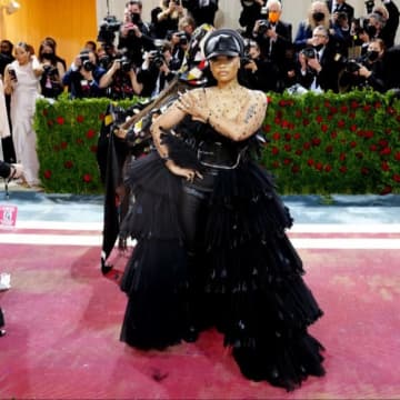 ニッキー・ミナージュ、ファンが殺到しイベントがキャンセル