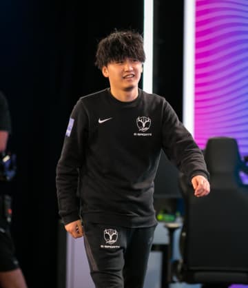 J1鹿島、eスポーツ　ナスリ選手、世界に挑む　FIFA主催大会出場へ