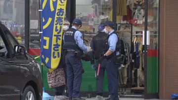 高級腕時計オメガなど“830万円” わずか1分で奪う...5人逮捕　目出し帽姿でケース破壊
