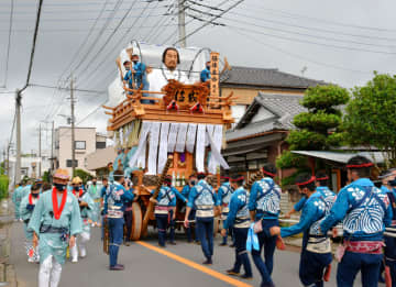 佐原の大祭夏祭り3年ぶり開幕　勇壮な山車、江戸情緒残る町並み練り歩く　千葉・香取