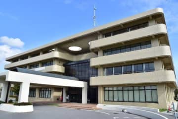 扶養年金24万円過大支給　職員、死亡把握後も「怒られると思い」放置　いすみ市