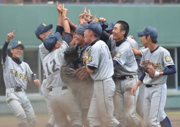 【高校軟式野球南関東大会】三浦学苑が3年ぶり全国切符　拓大紅陵に競り勝つ