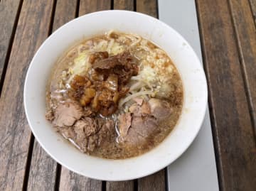 【柏の葉】暑いからこそ食べたくなるこってり系！ラーメンラーメンニ九六