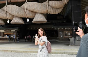 幸せ行きの航空チケット　コロナで空いた飛行機、成田空港の各社活用　出雲大社へ縁結びの旅