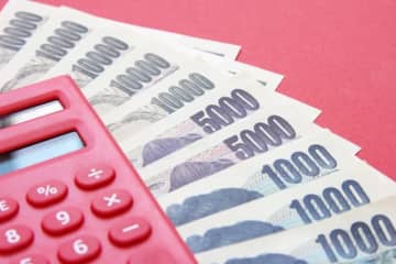 年収1400万円の女性、節約生活を語るも「貯金は8000万あり老後にパーッと使おうと思っている」