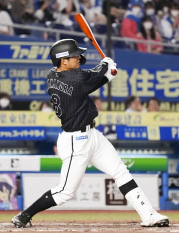 ロ10―2日（8日）　ロッテが八回に集中打