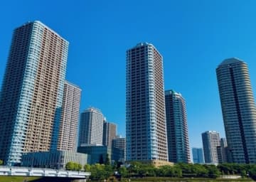 「タワマンの汚部屋にチワワ14頭！？」立ち退き直前に“夜逃げ”した女性、犬たちの運命は…