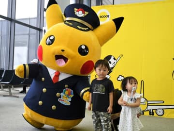 ピカチュウと空の旅満喫　LCC成田―シンガポール線　機体、豊かな自然イメージ　成田空港
