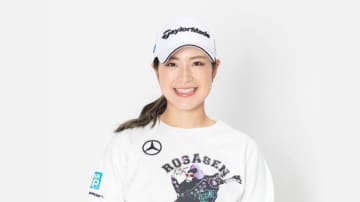 ＜千葉ロッテ＞女子プロゴルファーの大西葵さんが始球式に登場　9月20日のオリックス戦