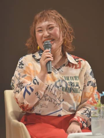 バービーさん「自分の〝景色〟大切に」　茨城・行方で講演