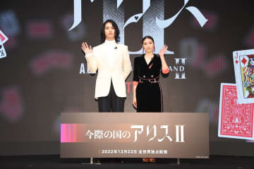 土屋太鳳の筋肉美が見どころ　山﨑賢人と W主演のドラマ秘話