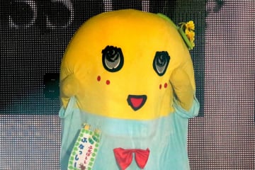 ふなっしーの現在に驚きの声　激しく動きすぎて体に“異変”が起きていた…　激しく動き続けたため“なしニア”を発症していたふなっしー。イベントが軒並み中止となったコロナ禍での活動にも驚く声が。