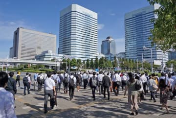 ゆとりの老後、いくら必要？　夫婦で月38万円　生命保険文化センター調査