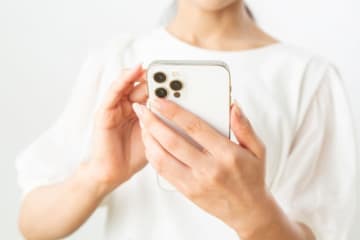 高学歴の友人と絶縁した非正規女性　「仕事の契約更新時期に電話をかけてきて、私の現状を言いふらしていた」