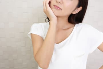 小学校の同級生から「3万円貸して」と言われて即ブロックした女性