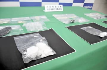 覚醒剤、下半身に隠し密輸　訪日ツアー参加の女を摘発　成田税関、水際対策の緩和後初めて