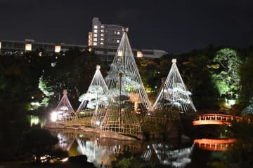 「見浜園灯ろうまつり」　幻想的な日本庭園で、秋の夜長を楽しめる　19日から開催