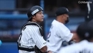 投球を「持って捕る」。ロッテ佐藤都志也が今季パ・リーグトップの盗塁阻止率.361を記録できた訳とは？【ラブすぽ独占インタビュー】