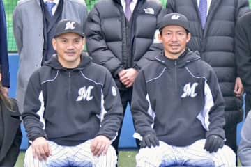 「空振りOK」　ロッテ・井口前監督と鳥谷敬氏が子どもたちに伝えた野球の楽しさ