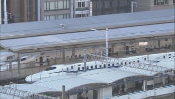 ニュース画像：「        東海道新幹線が約４時間運転見合わせ　 安城市の架線で“異常”　名古屋駅は混雑も...」