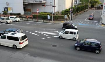 「値下げ」が続く自賠責保険　23年度は約10%安くなるワケ