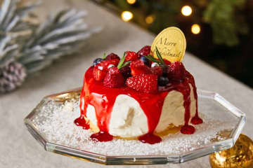 クリスマス気分を盛り上げる！　輝く真っ赤な限定パンケーキが登場　「J．S　パンケーキカフェ」（酒々井町）