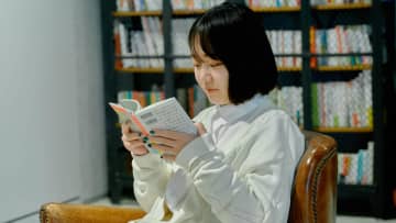 Z世代「短歌」に魅せられ歌集買い　SNSで気軽にうたう