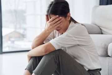 結婚式には呼ばず、相手が不幸なときだけ電話をしてくる友人と絶縁した女性の回想【後編】