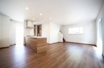 結婚と同時に新築マンション購入した30代男性「ローン総額は約4100万、月々支払いは約12万、ボーナス返済は無し」