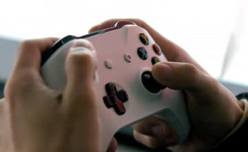 ゲーム中に暴言を吐く彼氏と結婚できますか？　女性の投稿に反響