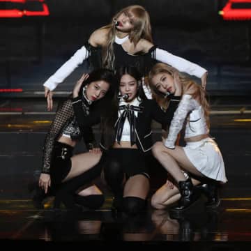 BLACKPINK、バッド・バニー、フランク・オーシャンがコーチェラのヘッドライナーに決定