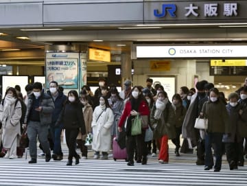 国内1万3203人感染　新型コロナ、死者89人