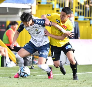 ちばぎんカップ、ジェフ千葉が制す　MVP呉屋（千葉）、MIPに山田（柏）　声出し解禁、両サポーター熱い声援
