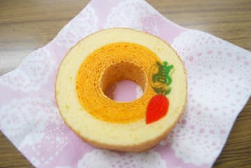 市船高生が開発！ご当地「ニンジン」でバウムクーヘン　地元製菓会社が協力　ファミリーマートで限定販売