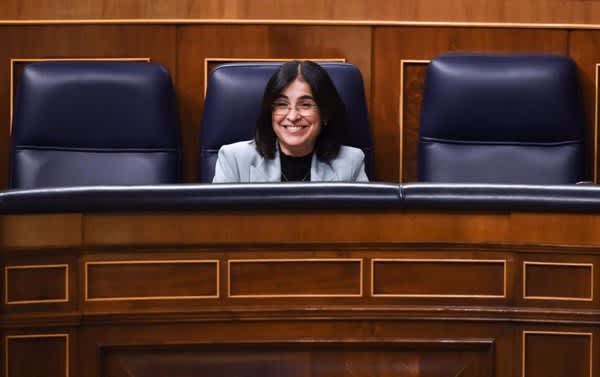 Darias destaca que el Gobierno, sin competencia…