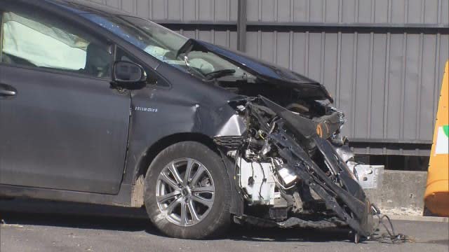 尋常でないスピード…75歳男運転の車が対向車と自転車に衝突　2人死傷　男逮捕「詳しいこと覚えてない」