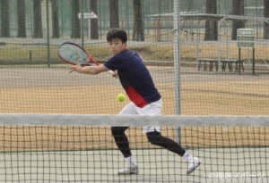 【テニス】堅実に駒を進めた慶大勢／関東学生新進テニス選手権大会　３月１日