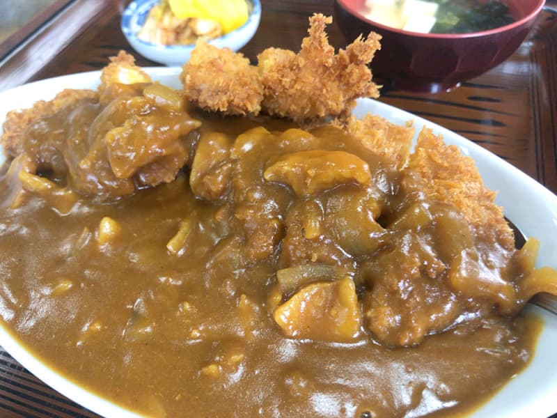 新潟市江南区の『まつもと食堂』でボリューム満点「カツカレー」と「焼肉定食」を食べてみた！