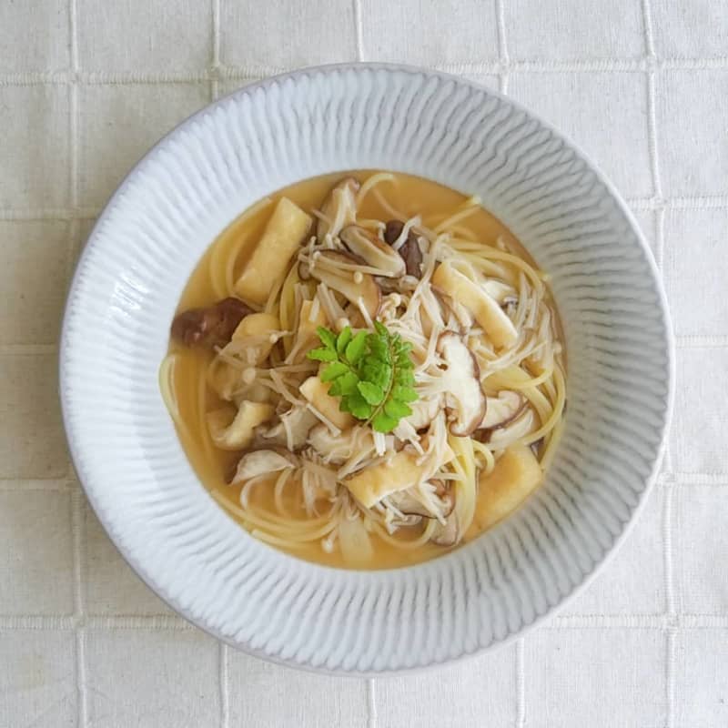 For lunch or dinner alone!Satisfy your body and soul with warm "soup pasta" ♪
