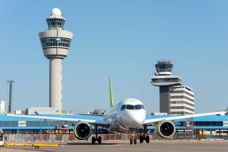 アムステルダム・スキポール空港発着枠削減、航空業界が略式手続きで差し止めへ