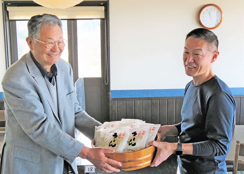 香川のうどん三陸へ　北上経由で支援リレー継続