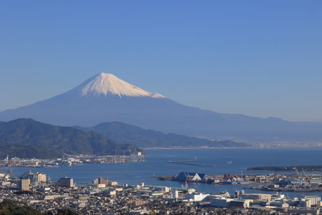 横浜駅から電車で4時間寝てしまった男性、目覚めたら静岡県　「富士山がいつもと違う方向にありました」