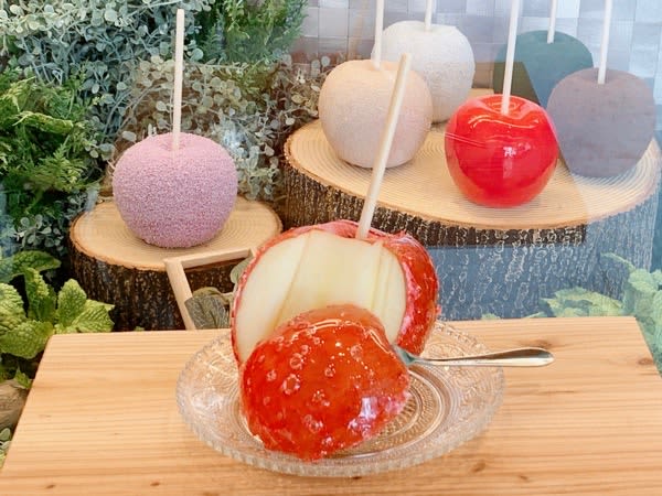 仙台初！パリッとジューシーな本格りんご飴『代官山Candy Apple』