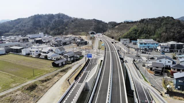 Iwami Road opened today, directly connected to Hyogo/Shin Onsen 15 km from Tottori city