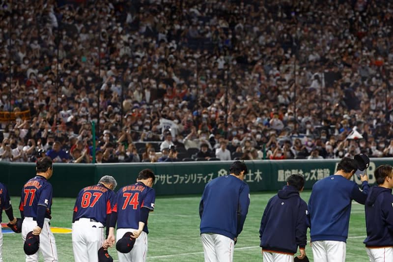 日本人ファン、試合前に送った“敵国への敬意”にWBC米記者感銘「莫大な声は驚きだ」